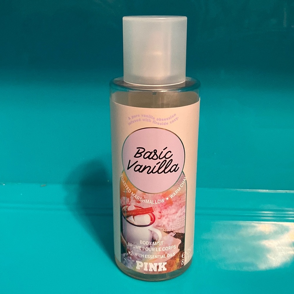 PINK Basic Vanilla Body Mist